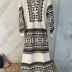 Chic Geometric Long Sleeve Dress